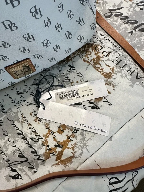 EUC! Dooney & Bourke Tracy Crossbody with Brown Trim and Strap - Picture 13 of 13